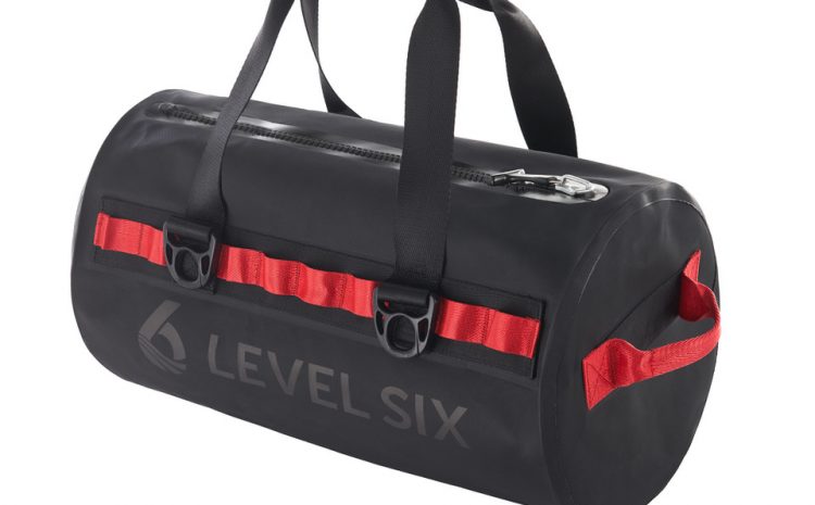 NEW @ Paddle Sports Show 2022 – LEVEL SIX – Porter dry dufel￼